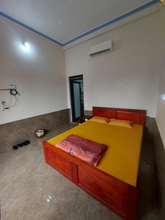 Hotel Nhu Nguyet バクザン エクステリア 写真
