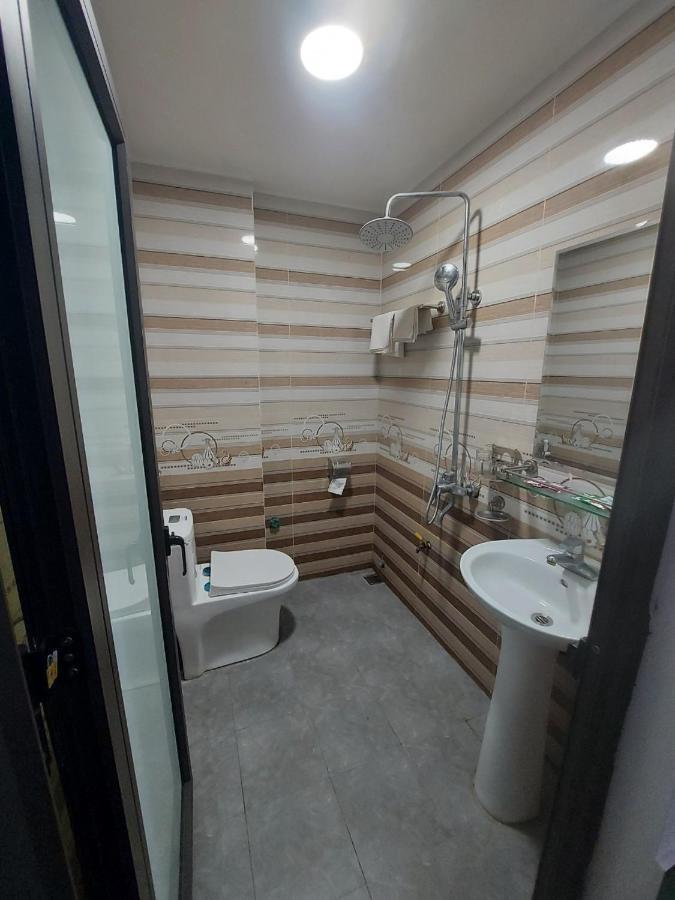 Hotel Nhu Nguyet バクザン エクステリア 写真